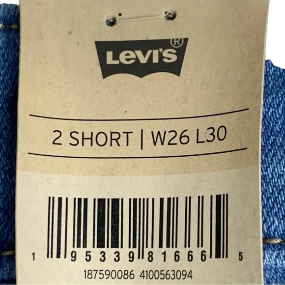 725 HIGH RISE BOOTCUT WOMEN'S JEANS Zip Fly Light Wash Size (2) 26”X30”